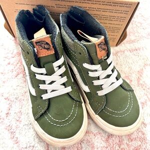 Kids Vans weatherproof leather